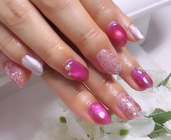 Cenbless　成増フェイシャル＆ネイルサロン　派手可愛ピンク！マグネット＆乱切りホログラムネイル