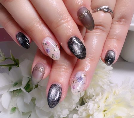 成増徒歩3分のフェイシャルエステ・ネイルサロン ビューティスタジオCenbless（センブレス）　久しぶりのアート満載♪ブラックフラワーネイル