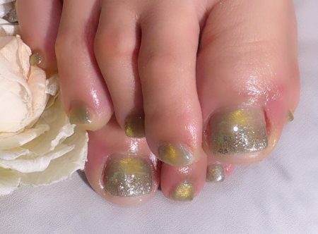 Cenbless　成増フェイシャル＆ネイルサロン　新色偏光オーロラマグネット！煌めきフットネイル