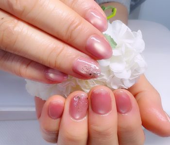 Cenbless　成増フェイシャル＆ネイルサロン　人気沸騰中の定額ネイルデザイン！微粒子マグネット＆ラメホログラム