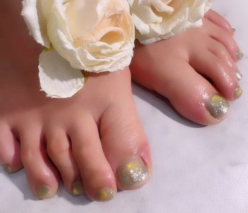 Cenbless　成増フェイシャル＆ネイルサロン　新色偏光オーロラマグネット！煌めきフットネイル