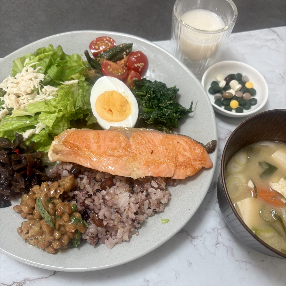 Cenbless　成増フェイシャル＆ネイルサロン　みけちゃんの手抜き朝食♪