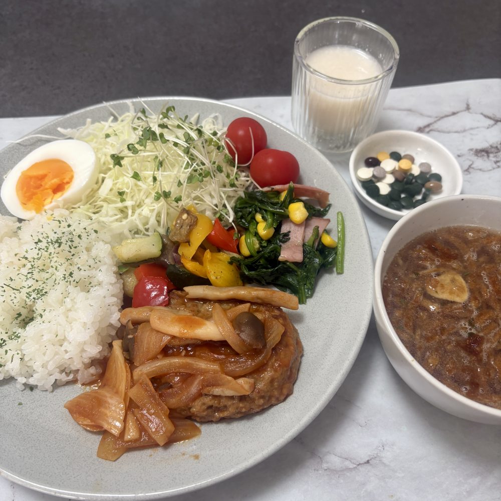 Cenbless　成増フェイシャル＆ネイルサロン　みけちゃんの手抜き朝食♪