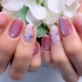 Cenbless　成増フェイシャル＆ネイルサロン　清楚にきらめく♪フラワーマグネットネイル
