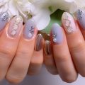 Cenbless　成増フェイシャル＆ネイルサロン　お誕生月を華やかに♪上品シェル×ミラーアートネイル
