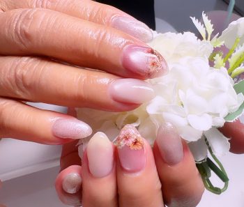 Cenbless　成増フェイシャル＆ネイルサロン　華やかさ復活♪エレガントフラワーネイル