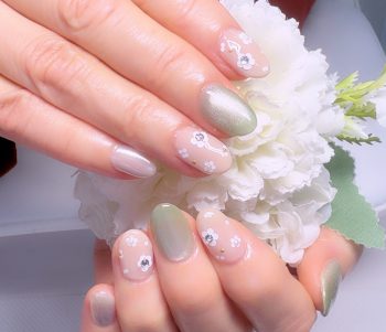 Cenbless　成増フェイシャル＆ネイルサロン　ご旅行前に♪ベージュ×グリーンの上品ネイル