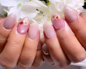 Cenbless　成増フェイシャル＆ネイルサロン　華やかさ復活♪エレガントフラワーネイル