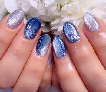 Cenbless　成増フェイシャル＆ネイルサロン　鮮やかブルーマグネットで気分一新♪縦グラデーションネイル