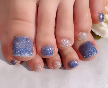 Cenbless　成増フェイシャル＆ネイルサロン　爽やかブルーで先取り♪フットフラッシュネイル