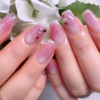 Cenbless　成増フェイシャル＆ネイルサロン　上品華やか♪ピンクチークフラッシュネイル