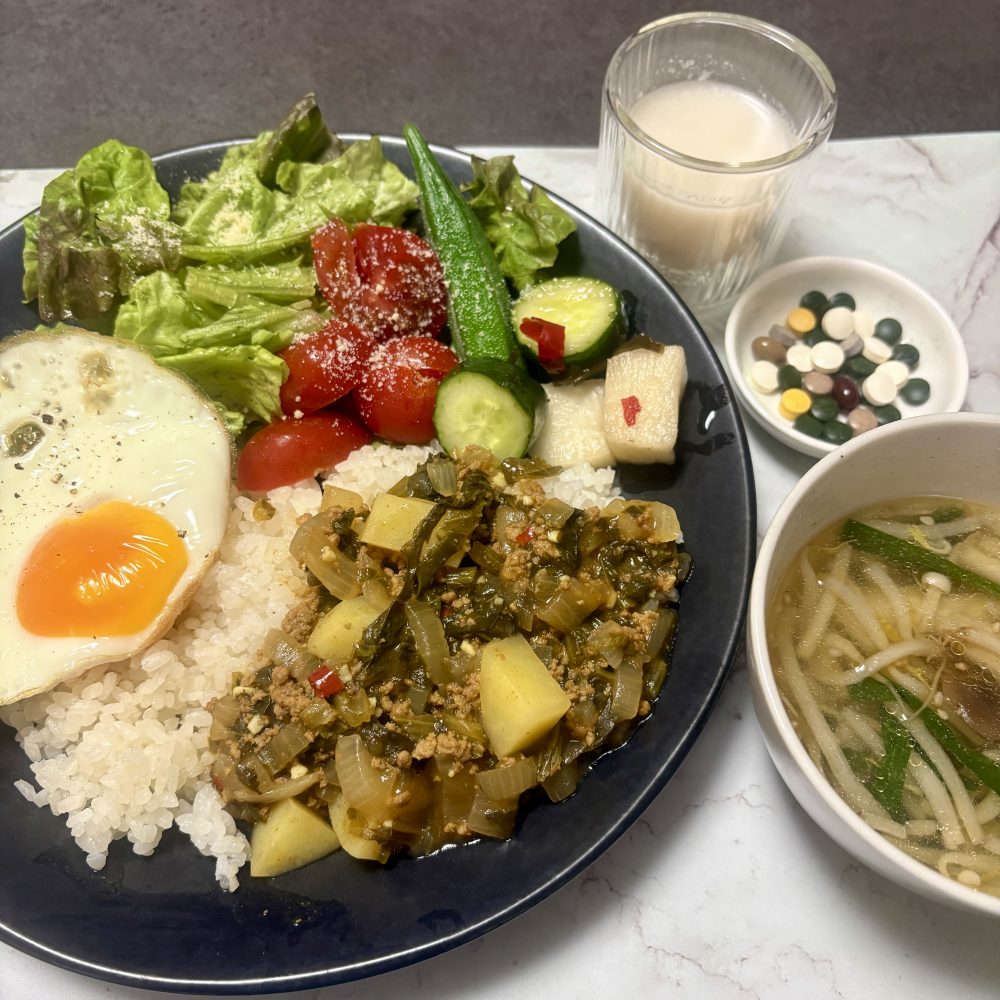 Cenbless　成増フェイシャル＆ネイルサロン　みけちゃんの手抜き朝食♪