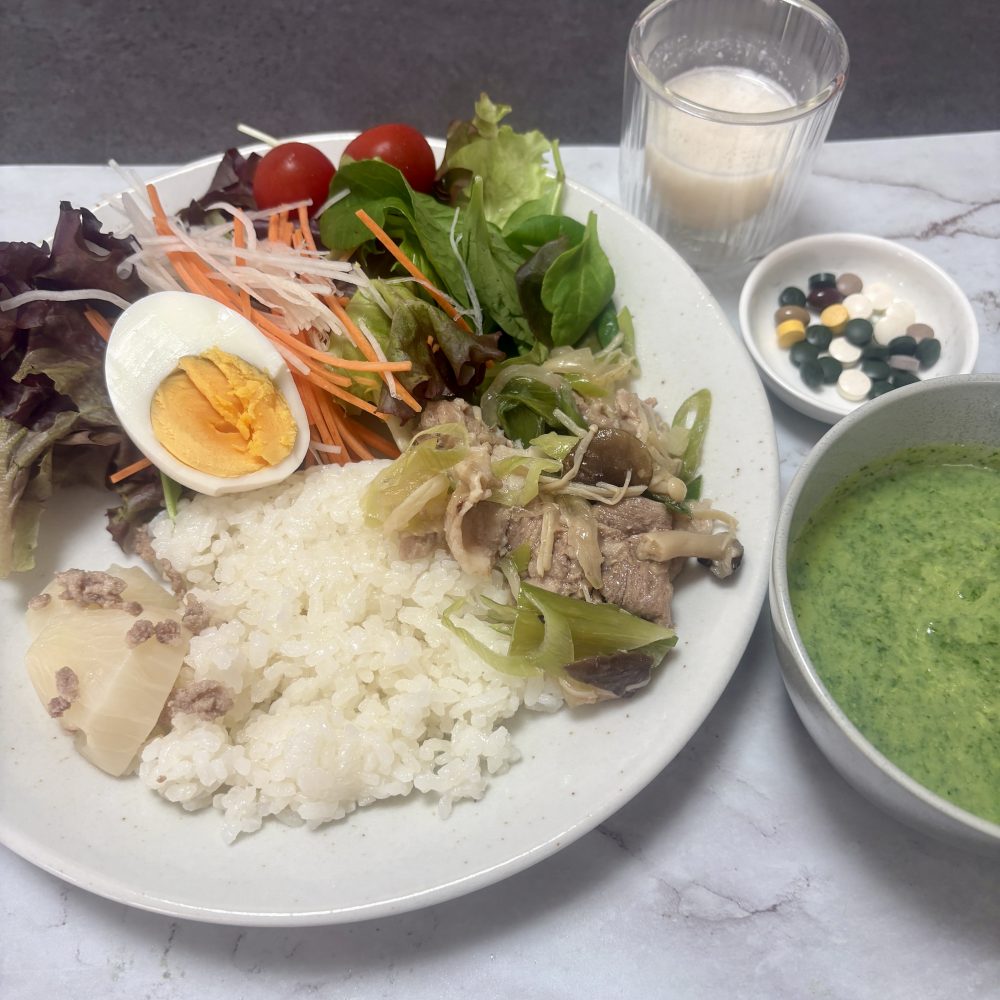 Cenbless　成増フェイシャル＆ネイルサロン　みけちゃんの手抜き朝食♪