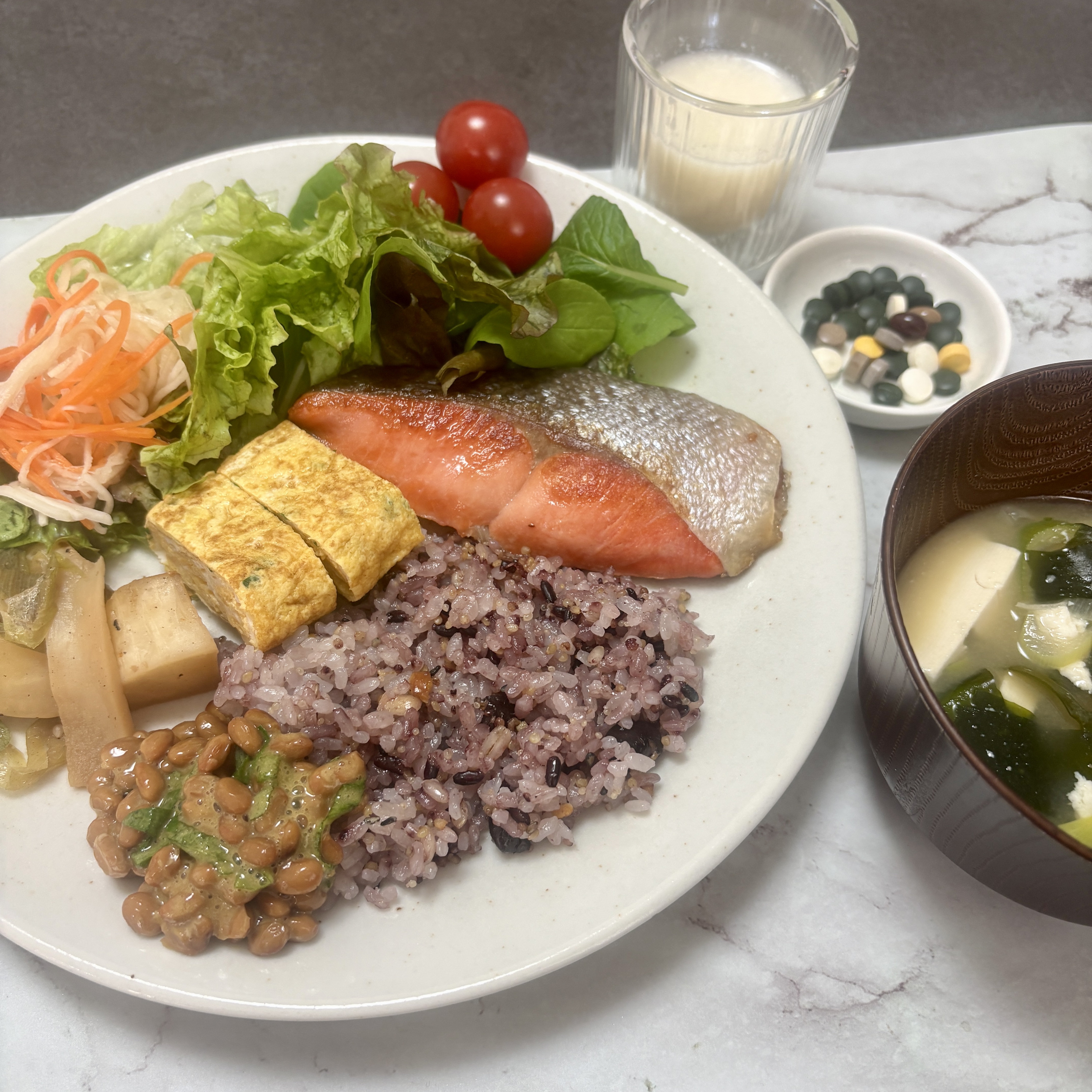 Cenbless　成増フェイシャル＆ネイルサロン　みけちゃんの手抜き朝食♪