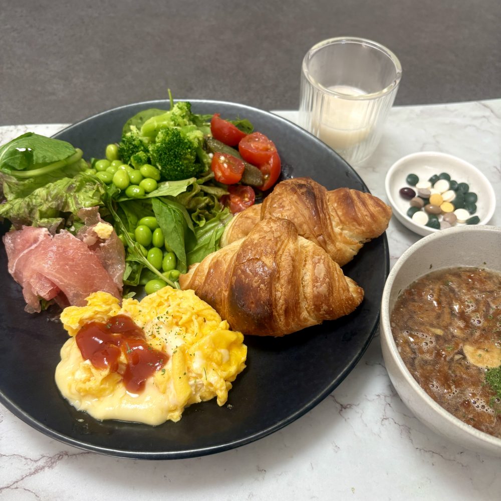 Cenbless　成増フェイシャル＆ネイルサロン　みけちゃんの手抜き朝食♪