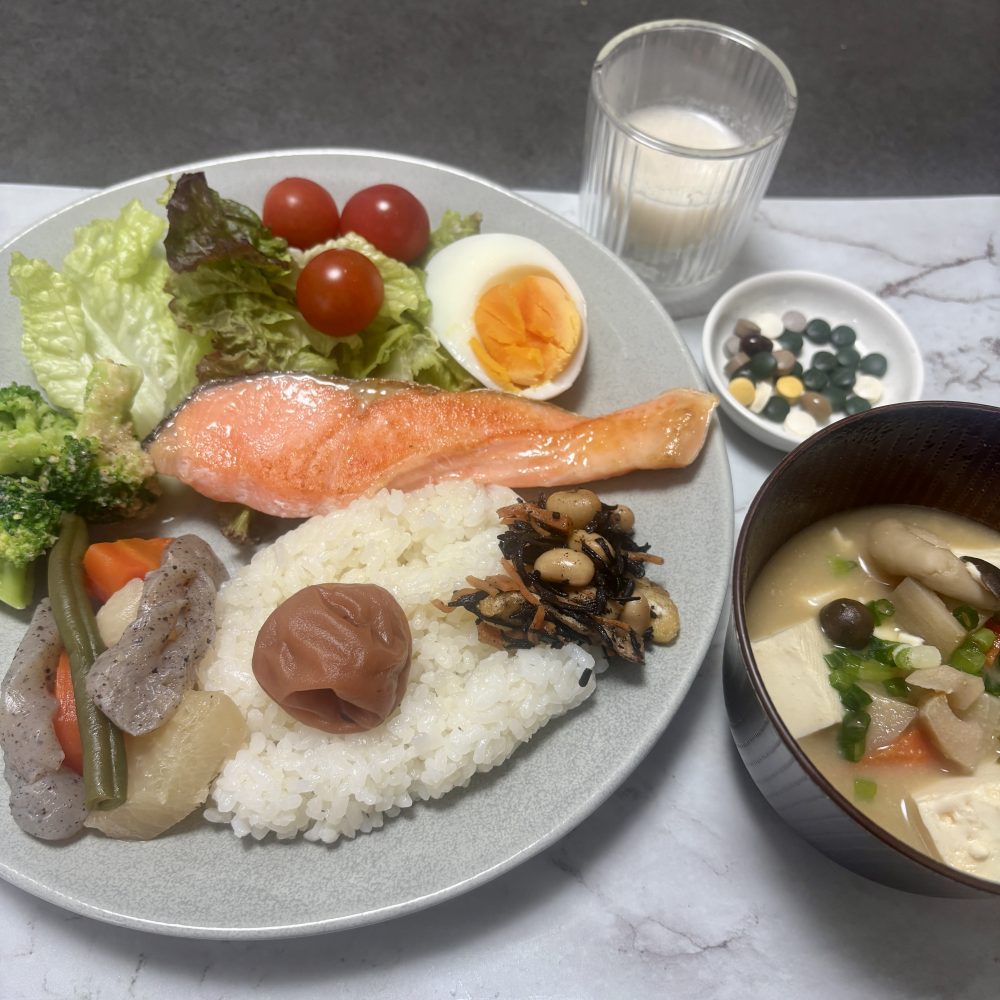 Cenbless　成増フェイシャル＆ネイルサロン　みけちゃんの手抜き朝食♪