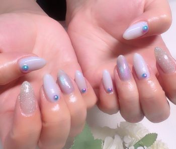 Cenbless　成増フェイシャル＆ネイルサロン　紫陽花カラーのパールがアクセント♪透明感あふれる梅雨ネイル