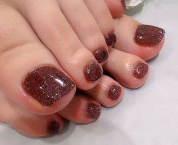 Cenbless　成増フェイシャル＆ネイルサロン　夏こそお洒落に♪ブラウンフラッシュフットネイル