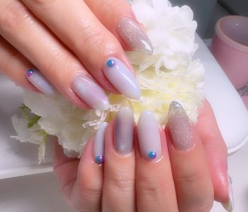 Cenbless　成増フェイシャル＆ネイルサロン　紫陽花カラーのパールがアクセント♪透明感あふれる梅雨ネイル