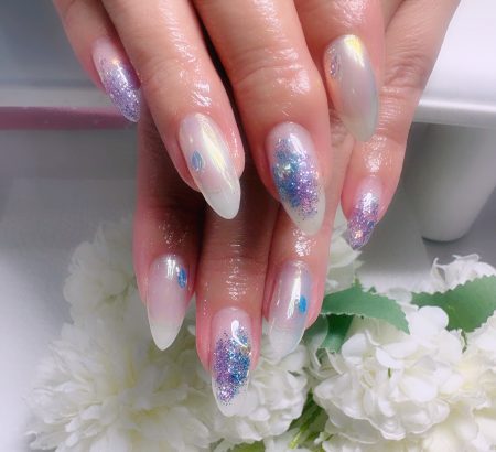 Cenbless 成増フェイシャル&ネイルサロン 紫陽花を閉じ込めたような梅雨のきらめきネイル♪