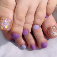 Cenbless　成増フェイシャル＆ネイルサロン　ラベンダー系×キラキラホログラム！今年初のフットネイル