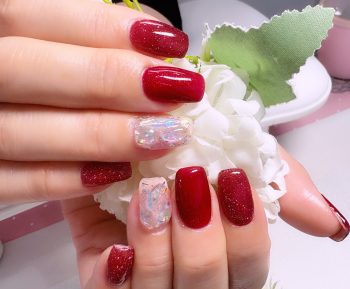 Cenbless 成増フェイシャル&ネイルサロン 情熱の赤で気分を上げる♪華やかフラッシュネイル