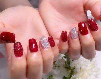 Cenbless 成増フェイシャル&ネイルサロン 情熱の赤で気分を上げる♪華やかフラッシュネイル