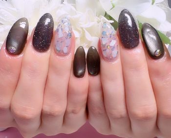 Cenbless　成増フェイシャル＆ネイルサロン　少しずつ育った健康なお爪で楽しむモノトーン夏ネイル♪