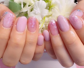 Cenbless　成増フェイシャル＆ネイルサロン　透明感あふれる淡いピンクで♪上品に楽しむ夏ネイル