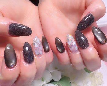 Cenbless　成増フェイシャル＆ネイルサロン　少しずつ育った健康なお爪で楽しむモノトーン夏ネイル♪