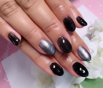 Cenbless　成増フェイシャル＆ネイルサロン　ブラックで魅せる♪大人のクールワンカラーネイル！
