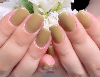 成増徒歩3分のフェイシャルエステ・ネイルサロン ビューティスタジオCenbless（センブレス）　ちゅるんと艶めく♪大人のキャメルワンカラーネイル