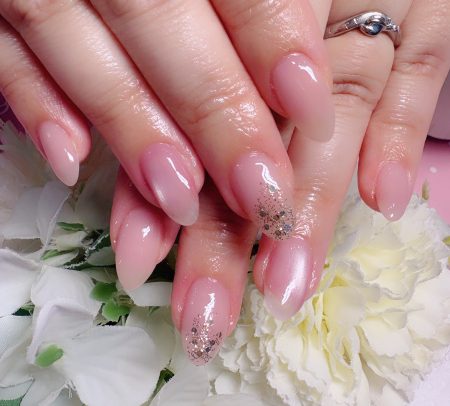 Cenbless　成増フェイシャル＆ネイルサロン　ちゅるんと透明感♪大人可愛いピンクシアーネイル