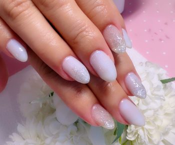 Cenbless 成増フェイシャル&ネイルサロン 透明感あふれる大人の涼感ネイル