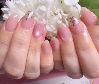 Cenbless　成増フェイシャル＆ネイルサロン　ちゅるんと透明感♪大人可愛いピンクシアーネイル
