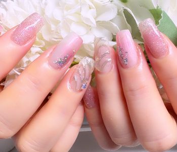 Cenbless　成増フェイシャル＆ネイルサロン　ピンク系夏アレンジ♪フラッシュ×貝モチーフのニュアンスネイル