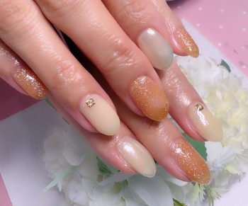Cenbless　成増フェイシャル＆ネイルサロン　推しカラーで楽しむ♪ハンド＆フットの晩夏ネイル