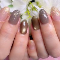Cenbless　成増フェイシャル＆ネイルサロン　シックなカーキブラウンで楽しむ大人の晩夏ネイル