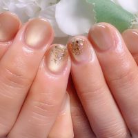 成増徒歩3分のフェイシャルエステ・ネイルサロン ビューティスタジオCenbless（センブレス）　ゴールド好きさんにおすすめ♪上品に煌めく大人のマグネットネイル