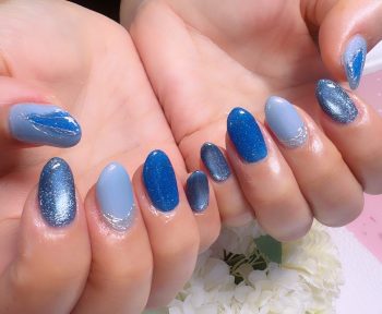 Cenbless 成増フェイシャル&ネイルサロン ブルーで楽しむ夏ネイル♪爽やかな煌めきが映える定額デザイン