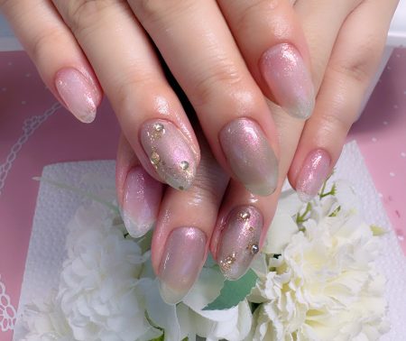Cenbless　成増フェイシャル＆ネイルサロン　うるっと偏光オーロラ♪美爪を引き立てる上品晩夏ネイル