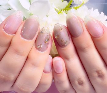 Cenbless　成増フェイシャル＆ネイルサロン　うるっと偏光オーロラ♪美爪を引き立てる上品晩夏ネイル