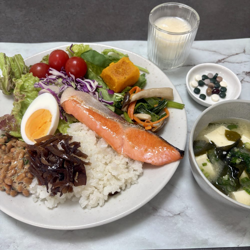 Cenbless　成増フェイシャル＆ネイルサロン　みけちゃんの手抜き朝食♪