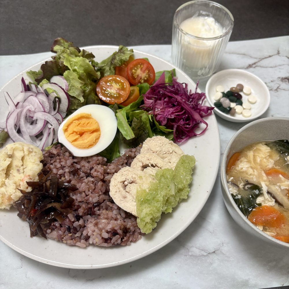 Cenbless　成増フェイシャル＆ネイルサロン　みけちゃんの手抜き朝食♪