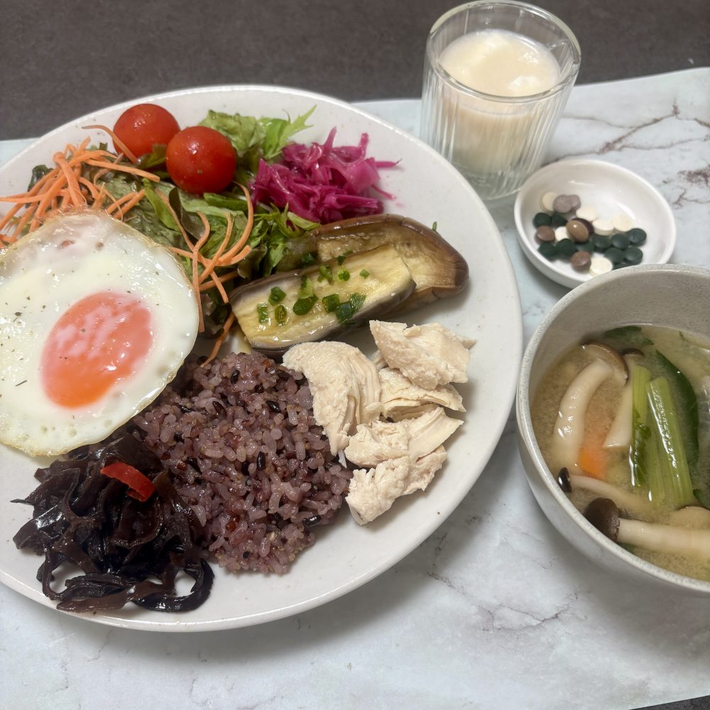 Cenbless　成増フェイシャル＆ネイルサロン　みけちゃんの手抜き朝食♪