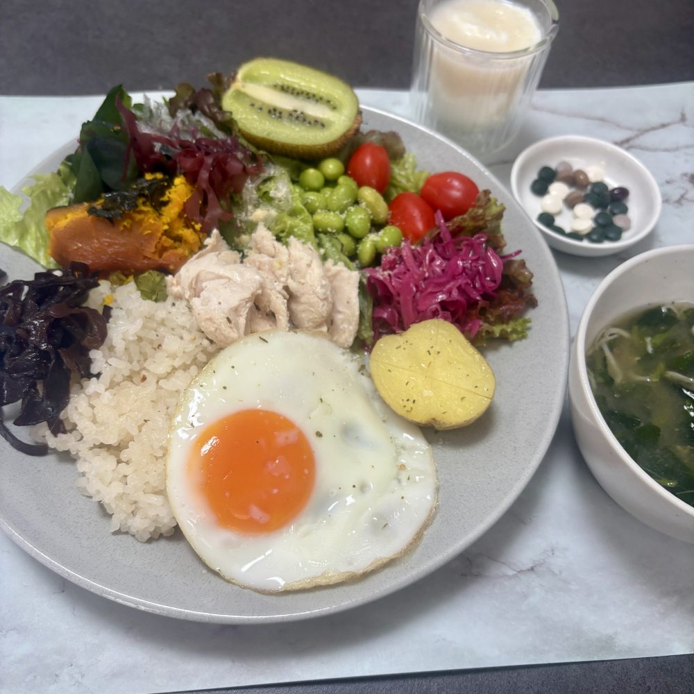Cenbless　成増フェイシャル＆ネイルサロン　みけちゃんの手抜き朝食♪
