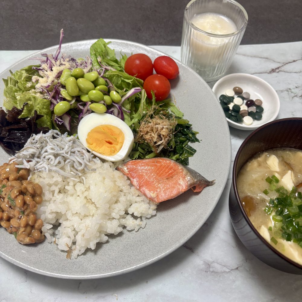 Cenbless　成増フェイシャル＆ネイルサロン　みけちゃんの手抜き朝食♪