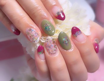 Cenbless　成増フェイシャル＆ネイルサロン　ワイン×カーキで秋色に♪キラキラ輝く大人ネイル