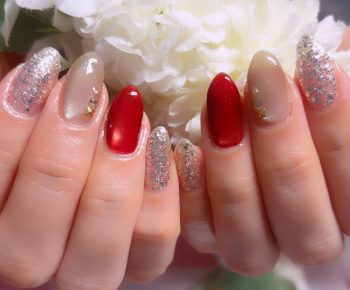 Cenbless　成増フェイシャル＆ネイルサロン　色マグネットで秋色に♪レトロな赤×グリーンのキラキラネイル