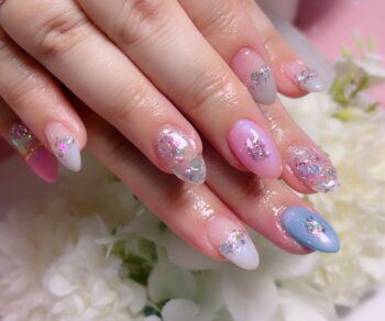 Cenbless　成増フェイシャル＆ネイルサロン　久しぶりのカラフルネイル♪オーロラ煌めく秋のキラキラデザイン